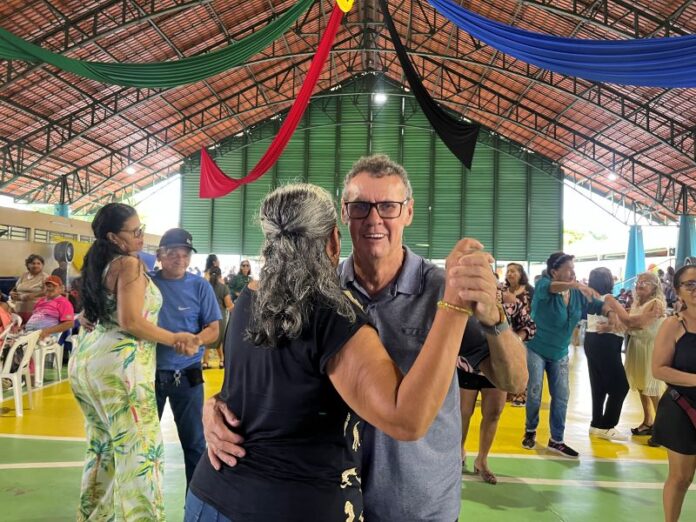 Prefeitura de Manaus realiza edição especial do ‘Bolerão no Parque’ em homenagem ao Dia dos Pais 4