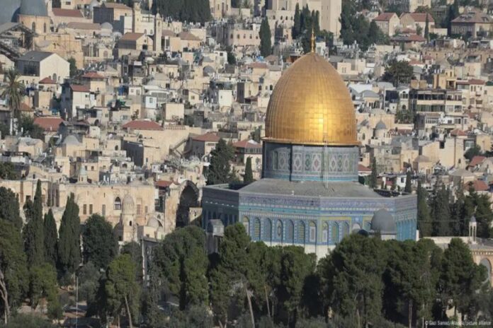 foto-templo-sagrado-israel(1)