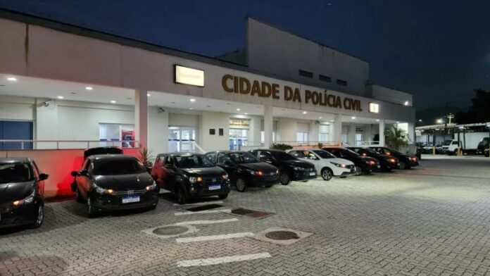 Polícia Civil apreende 11 veículos em ação contra fraude milionária no Rio