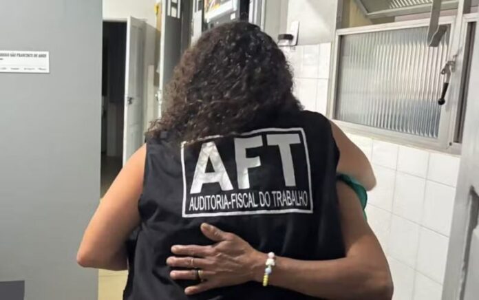 Mulher de 64 anos é resgatada na BA em situação análoga à escravidão