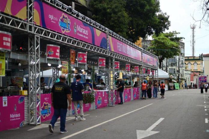 Com-precos-acessiveis-e-sabores-regionais-SouManaus-2025-conquista-publico-e-turistas-4 (1)