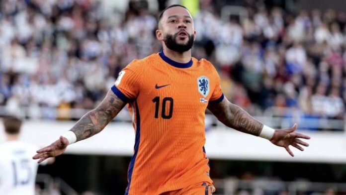 Memphis Depay busca assumir artilharia isolada da Holanda contra a Polônia