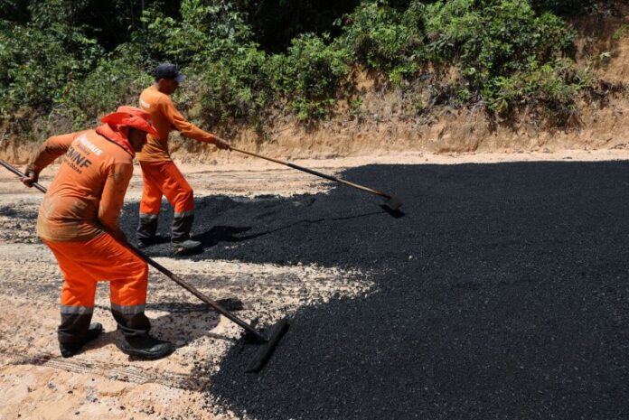 Prefeitura de Manaus alcança a marca de 12 ladeiras pavimentadas no ramal Rio Branquinho 2(1)