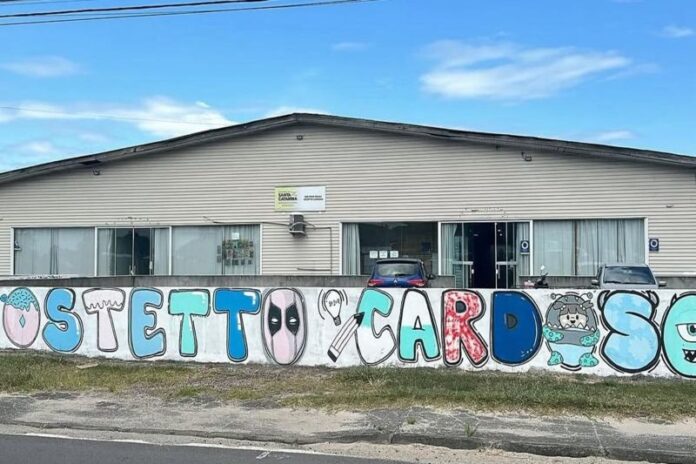 Professora da escola militar é suspeita de se envolver com alunos