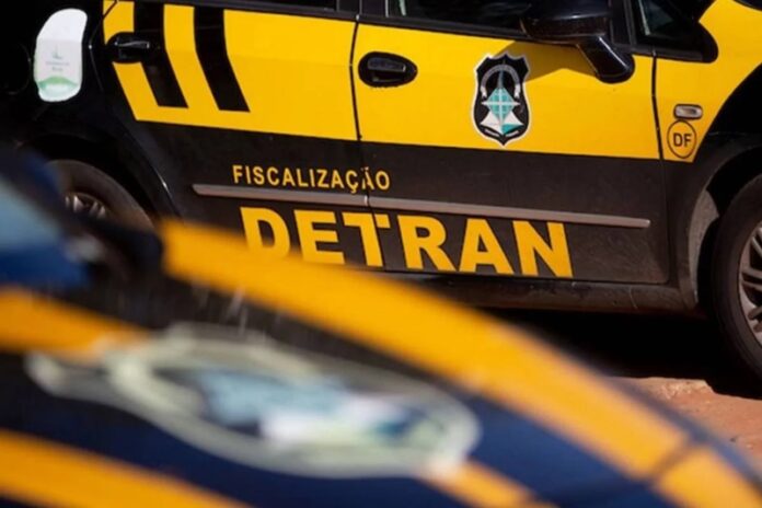 Agentes do Detran-DF vão usar câmeras corporais em blitz