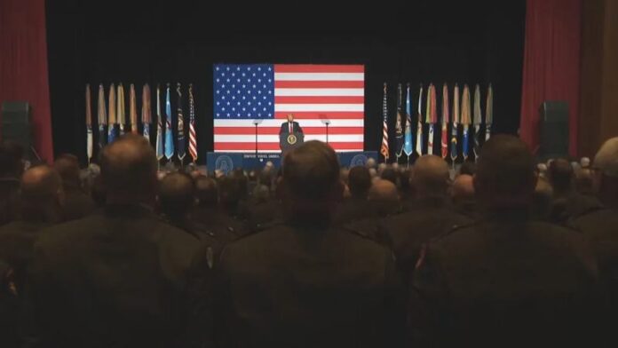 Análise_ Trump tenta recrutar generais e almirantes para sua causa política