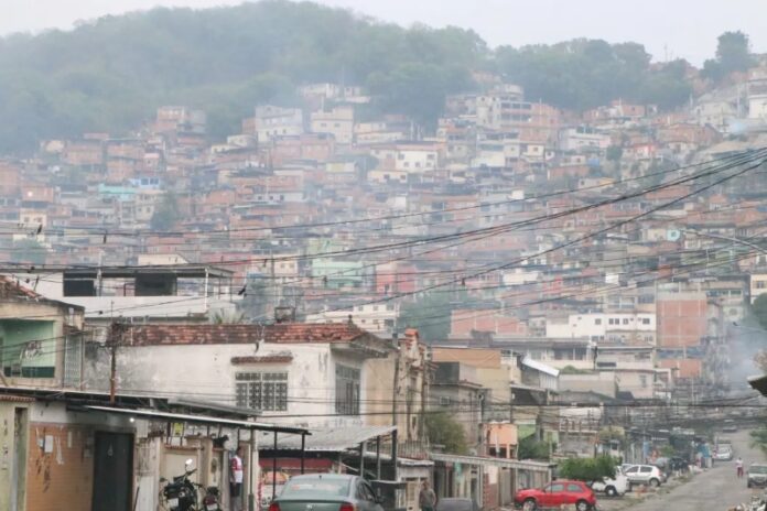 Castro diz que haverá policiamento reforçado durante a madrugada no RJ