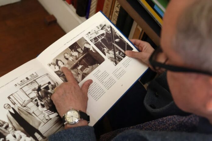 Conde de Paris pede aos ladrões do Louvre_ _Nos devolvam nossas joias_