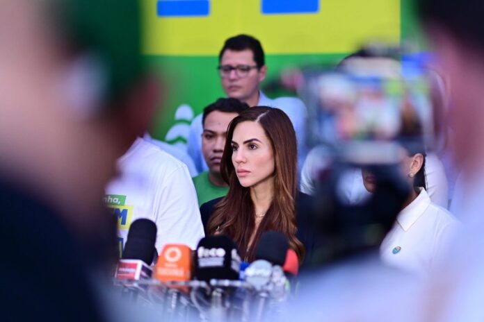 Debora-Menezes-homenageia-reporteres-policiais-e-destaca-a-importancia-da-imprensa-na-prevencao-de-violencias-scaled