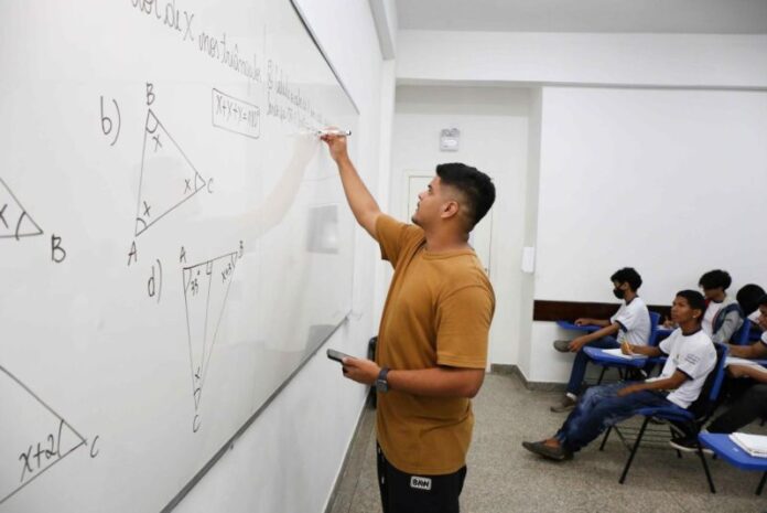 Educacao_PSS_Convocacao_Professores_Foto_Euzivaldo_Queiroz_3-1024x683(2)