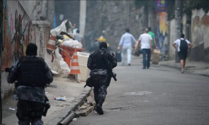 Gás e transporte_ os negócios paralelos sob controle das facções no Brasil