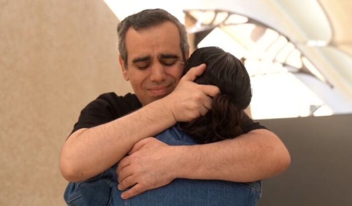 Governo Milei celebra libertação de reféns argentinos em Gaza