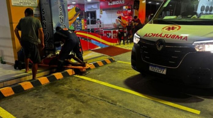 Homem-e-espancado-e-tem-dedo-amputado-por-criminosos-durante-cobranca-de-divida-em-Manaus (1)