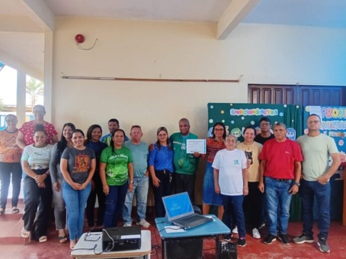 Ipaam_Educacao-ambiental-em-Tapaua_Foto-2-Divulgacao-Ipaam-03-10-2025-1024x768 (1)