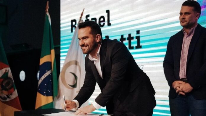 Prefeito é condenado por divulgar áudios íntimos trocados com mulher no RS