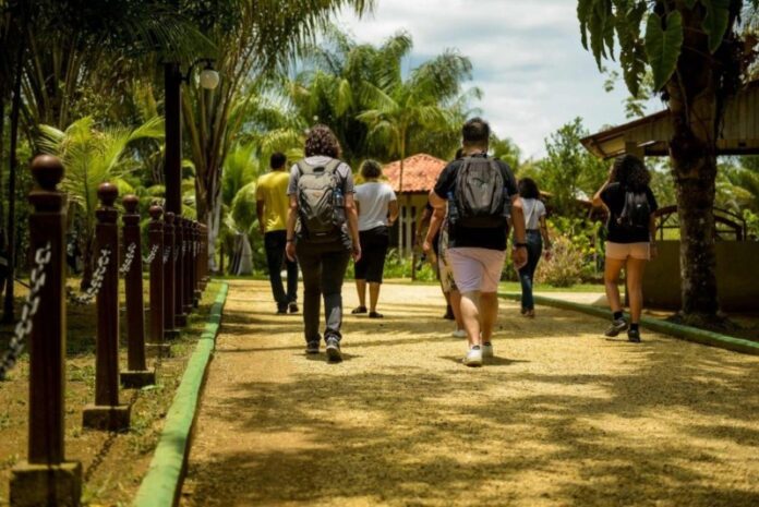 WhatsApp-Image-2025-10-16-at-14.47.47-1-1024x683