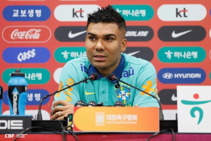 casemiro-selecao-coletiva-1