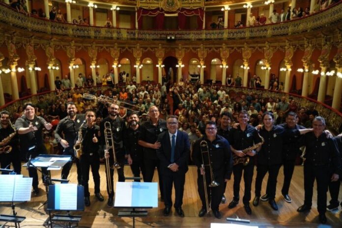 Cultura_Amazonas-Band_Brasilidades_foto_Aguilar-Abecassis_Secretaria-de-Estado-de-Cultura-e-Economia-Criativa-5-1024x683