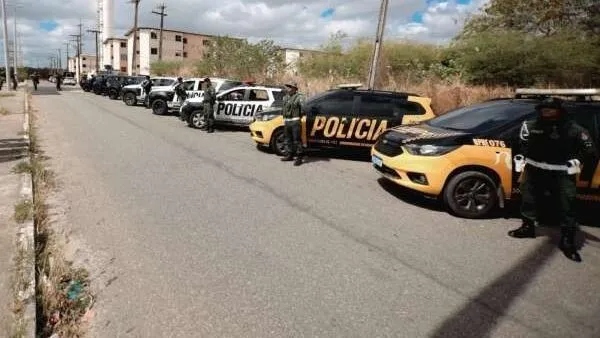 Disputa de facções_ homem é preso suspeito de expulsar moradores no CE