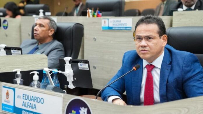 Eduardo-Alfaia-critica-‘reducao-do-debate-na-CMM-e-pede-foco-nos-reais-problemas-de-Manaus