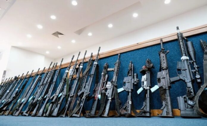 Forças de Segurança do RJ apreendem quase 800 fuzis em 2025