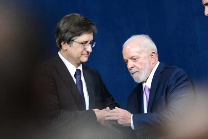 Margem apertada na recondução de Gonet alerta governo sobre Messias