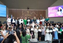 Sinésio Campos celebra o Dia da Mulher na Engenharia em Sessão Especial na Assembleia Legislativa
