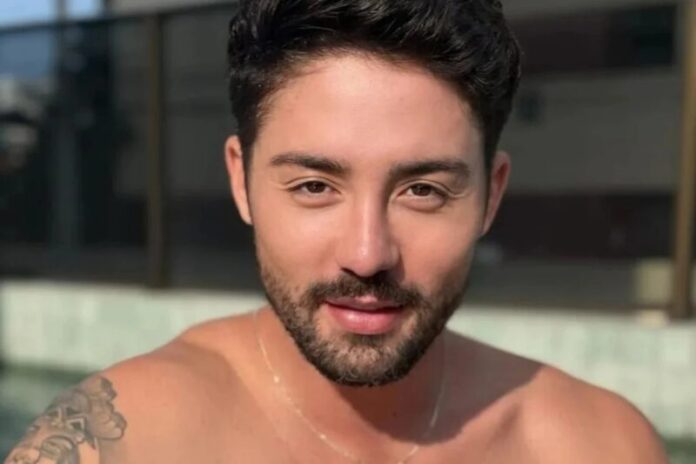 rico-melquiades-rebate-criticas-apos-anunciar-cirurgia-intima