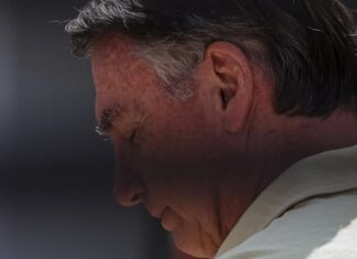 Defesa de Jair Bolsonaro solicita autorização do STF para cirurgias urgentes