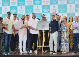 Prefeito David Almeida entrega escola-modelo e confirma pagamento da data-base, abono do Fundeb e progressões históricas na educação municipal