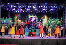 Prefeitura de Manaus e Nova Igreja Batista levam espetáculo ‘Um Sonho de Natal’ ao anfiteatro da Ponta Negra e encantam público