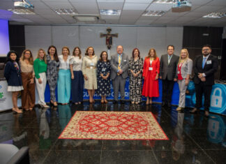 Laura Lucas participa de conferência internacional sobre políticas públicas, artes e segurança cibernética no TRE-AM