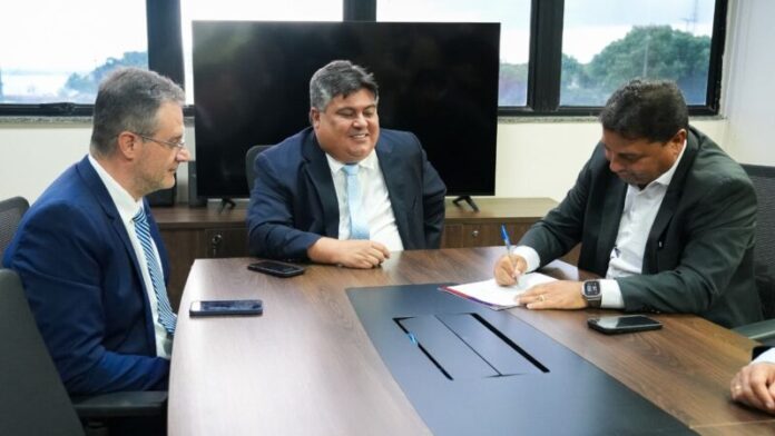 Caio-Andre-toma-posse-como-vereador-e-assume-vaga-deixada-pela-professora-Jacqueline-na-CMM