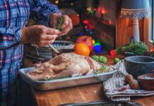 Perigo na ceia de natal: preparo inadequado de alimentos pode causar infecções graves