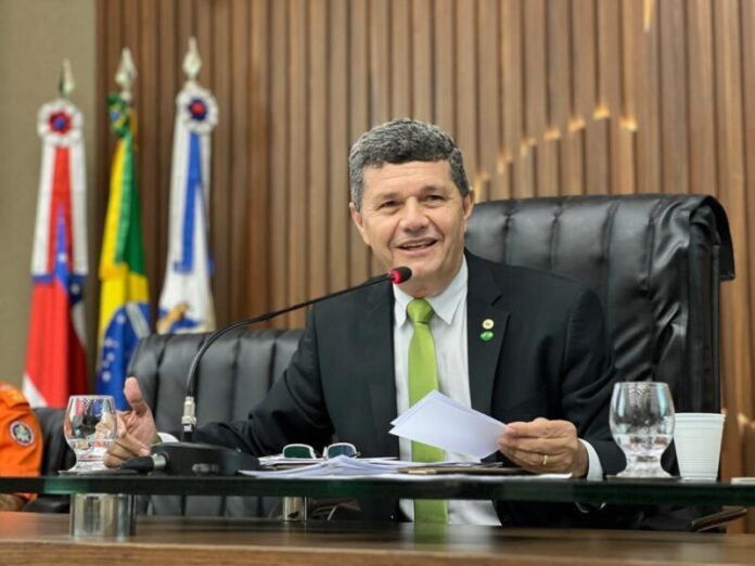 Comandante-Dan-aprova-onze-Projetos-de-Lei-nas-ultimas-sessoes-deliberativas-do-ano-da-Aleam