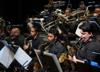 ‘Jazz Natalino’: Clássicos ganham releitura em espetáculo jazzístico no palco do Teatro Amazonas