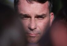 O que o Planalto pensa sobre Flávio Bolsonaro candidato à Presidência