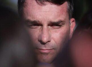 O que o Planalto pensa sobre Flávio Bolsonaro candidato à Presidência