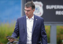 Moraes autoriza nova visita de Michelle e Flávio a Bolsonaro na prisão