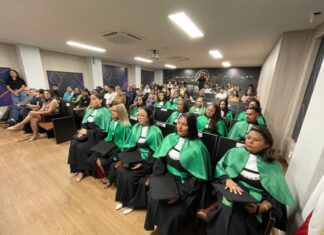 Escolas Nilton Lins forma sua primeira turma de Técnicos de Enfermagem em Manaus