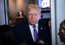 Donald Trump critica aliados europeus, aponta “decadência” por imigração e comenta guerra na Ucrânia