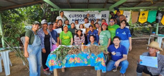 Idam_Curso-de-Sistemas-Agroflorestais-em-Iranduba_Fotos-divulgacao-1-1024x473