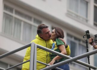 Moraes autoriza visitas “permanentes” de Michelle a Bolsonaro. Entenda