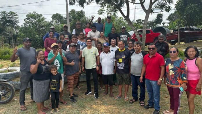 Ramal-12-no-Brasileirinho-recebe-postes-e-iluminacao-publica