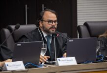 Fabrício Frota Marques encerra ciclo no TRE-AM após três anos e é homenageado em última sessão