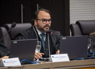 Fabrício Frota Marques encerra ciclo no TRE-AM após três anos e é homenageado em última sessão