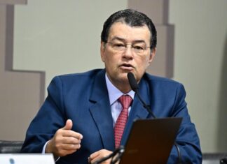 “Não merecia 17 anos”, diz Eduardo Braga ao criticar excesso de punição em casos do 8 de janeiro