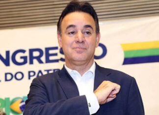 Saiba quem ocupa a vaga de Zambelli na Câmara após cassação