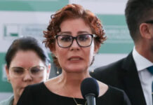 Carla Zambelli renuncia ao mandato após decisão do STF e Câmara convoca suplente