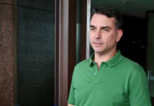 Senador Flávio Bolsonaro diz que tem ‘preço’ para que desista da candidatura ao Planalto